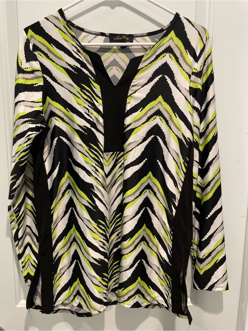 Melissa Paige Lime Green Black White Chevron-Style V-Neck Long Sleeve Top
